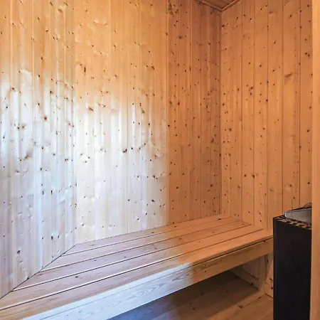 Feriehus Smukt Hjem I Juelsminde Med Sauna